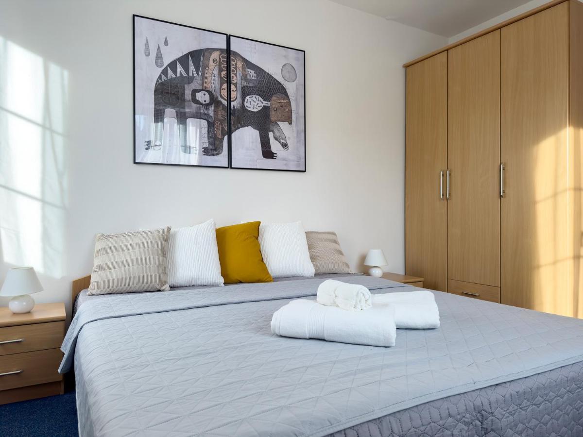 Apartman Mila Eterna II ロキトニツェ・ナト・イゼロウ エクステリア 写真